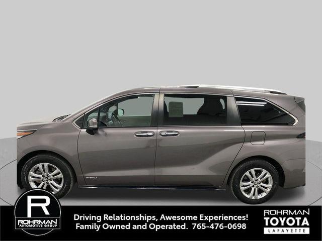 2021 Toyota Sienna Platinum 7 Passenger
