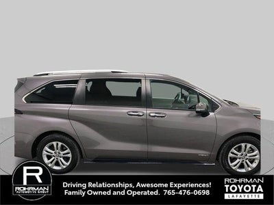 2021 Toyota Sienna Platinum 7 Passenger
