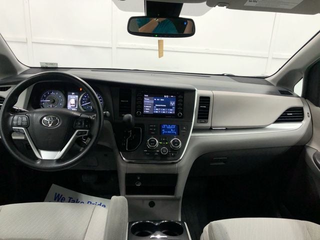 2018 Toyota Sienna LE 7 Passenger