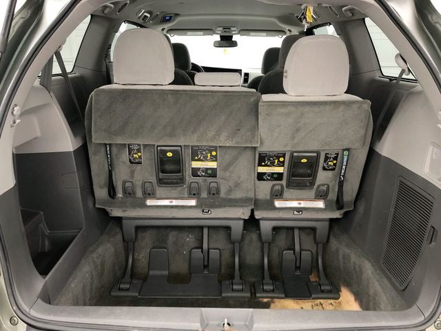 2018 Toyota Sienna LE 7 Passenger