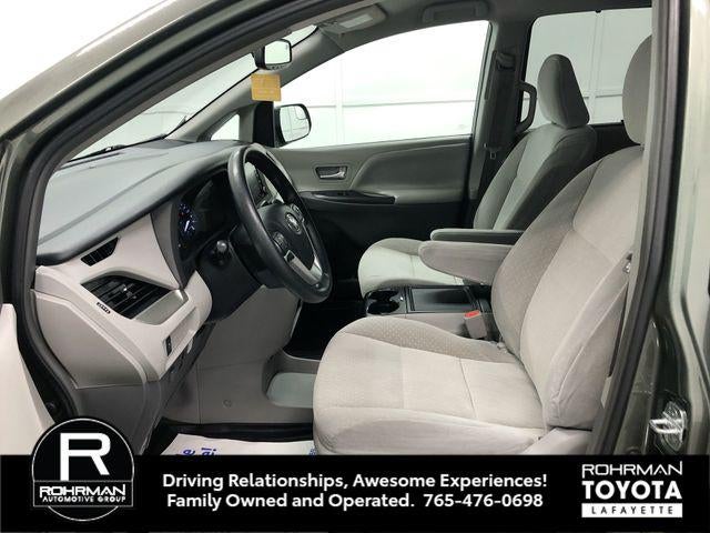 2018 Toyota Sienna LE 7 Passenger