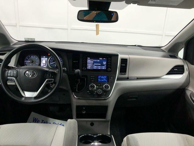 2018 Toyota Sienna LE 7 Passenger