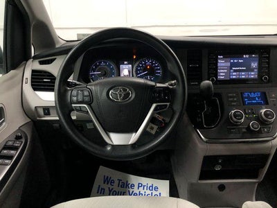 2018 Toyota Sienna LE 7 Passenger