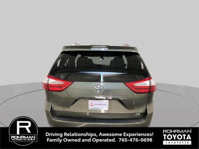 2018 Toyota Sienna LE 7 Passenger