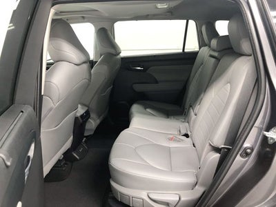 2024 Toyota Highlander Hybrid XLE