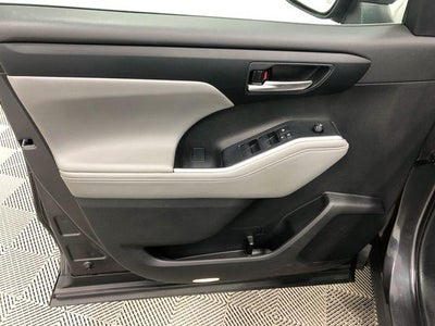 2024 Toyota Highlander Hybrid XLE