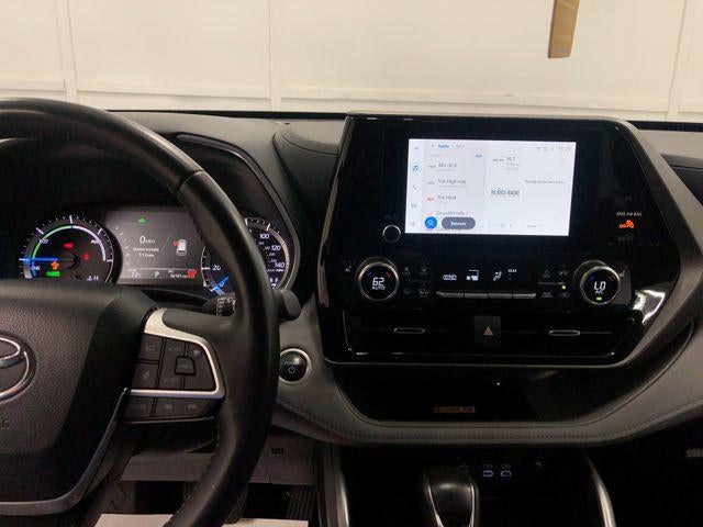 2024 Toyota Highlander Hybrid XLE