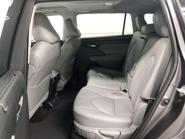 2024 Toyota Highlander Hybrid XLE