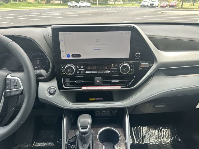 2026 Toyota Highlander Platinum