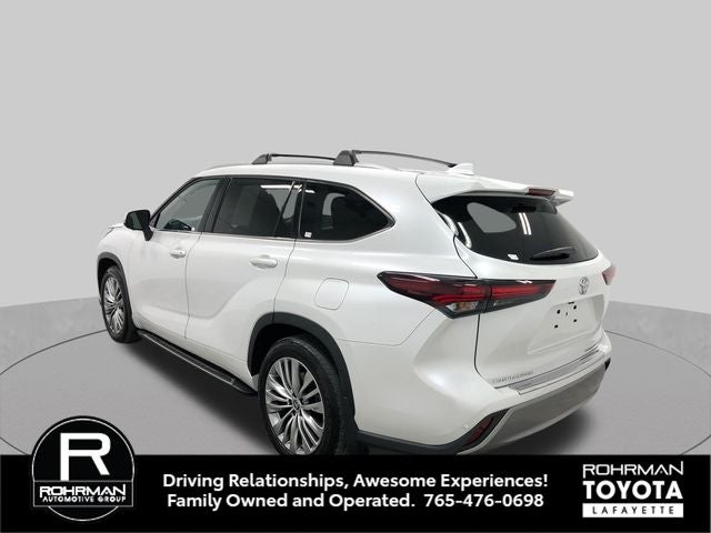 2025 Toyota Highlander Platinum
