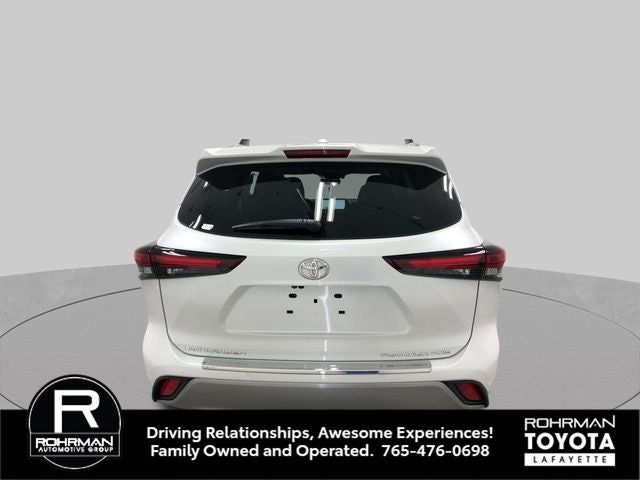 2025 Toyota Highlander Platinum