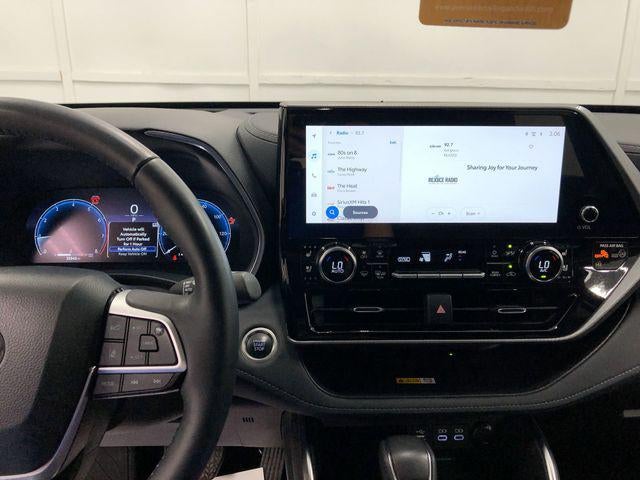2025 Toyota Highlander Platinum