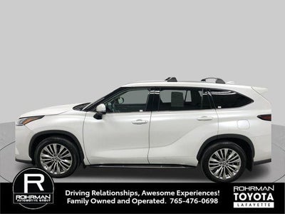 2025 Toyota Highlander Platinum