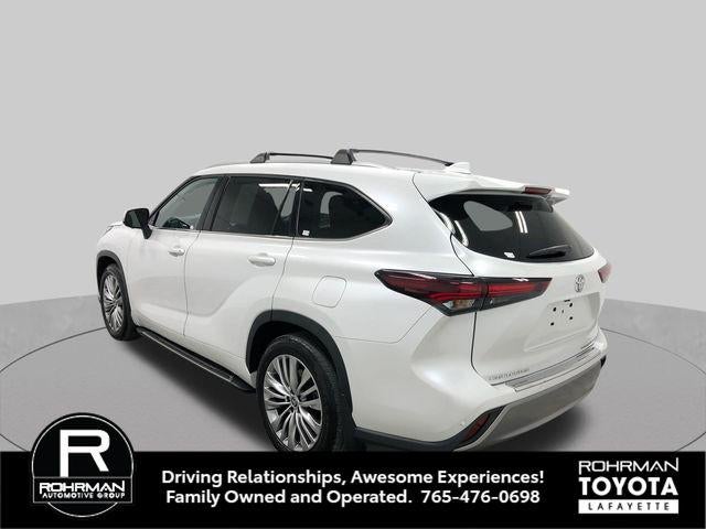 2025 Toyota Highlander Platinum