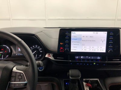 2023 Toyota Sienna XSE 7 Passenger