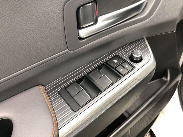 2023 Toyota Sienna XSE 7 Passenger