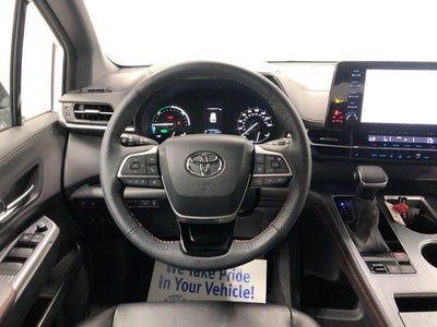 2023 Toyota Sienna XSE 7 Passenger