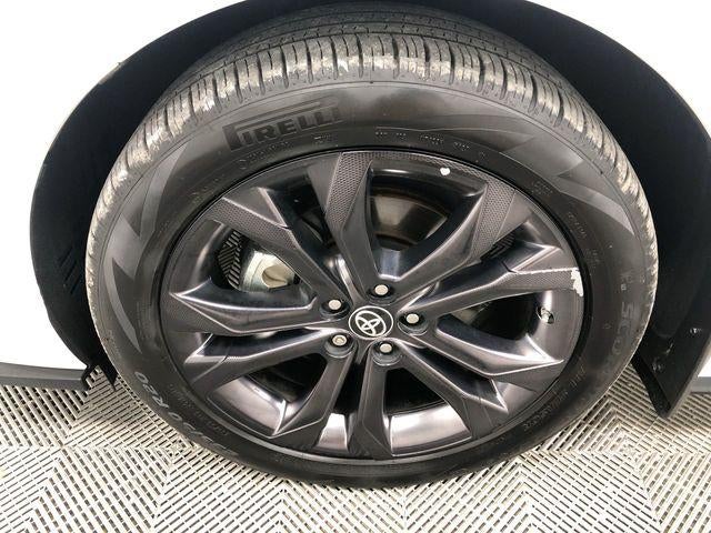 2023 Toyota Sienna XSE 7 Passenger