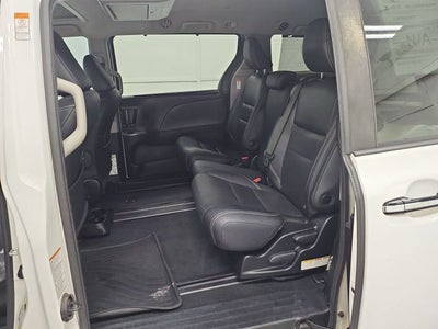 2020 Toyota Sienna SE Premium 8 Passenger