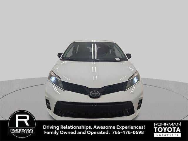 2020 Toyota Sienna SE Premium 8 Passenger