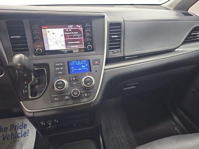 2020 Toyota Sienna SE Premium 8 Passenger