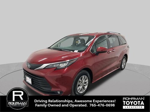 2026 Toyota Sienna XLE 8 Passenger