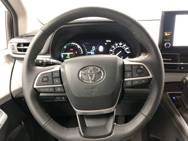 2026 Toyota Sienna XLE 8 Passenger