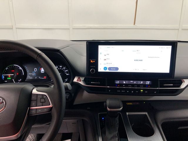 2026 Toyota Sienna XLE 8 Passenger