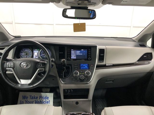 2019 Toyota Sienna XLE 8 Passenger