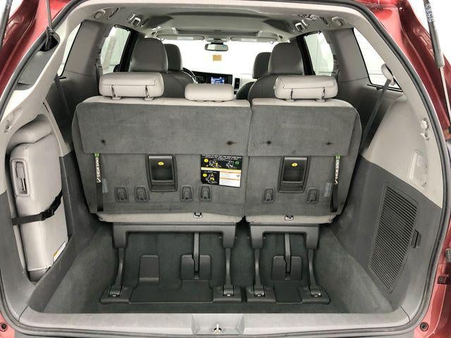 2019 Toyota Sienna XLE 8 Passenger