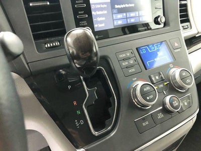 2019 Toyota Sienna XLE 8 Passenger