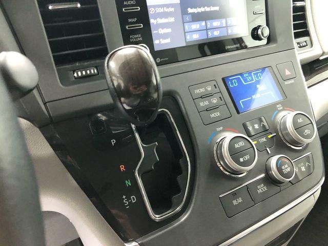 2019 Toyota Sienna XLE 8 Passenger