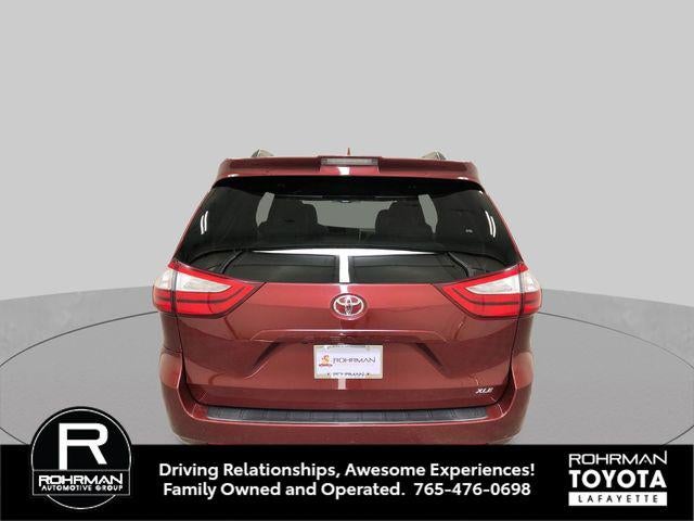 2019 Toyota Sienna XLE 8 Passenger