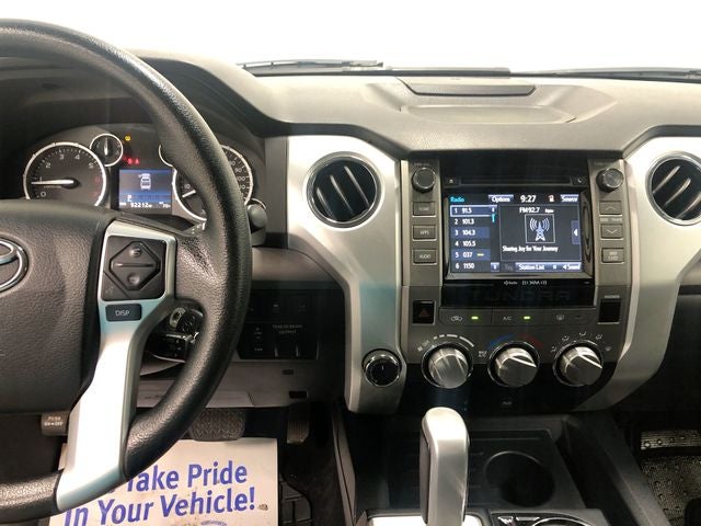2017 Toyota 4X4 TUNDRA CREWMAX SR5 5.7L SR5