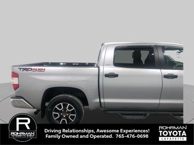 2017 Toyota 4X4 TUNDRA CREWMAX SR5 5.7L SR5