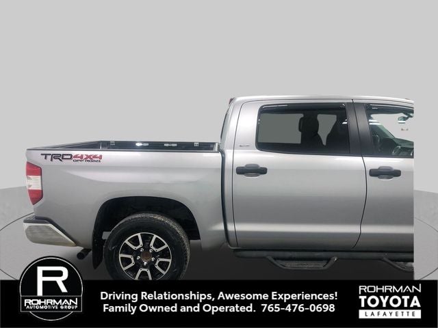 2017 Toyota 4X4 TUNDRA CREWMAX SR5 5.7L SR5