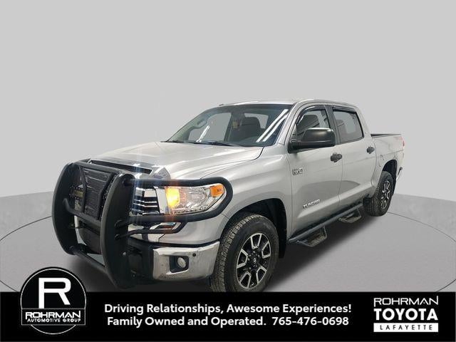 2017 Toyota 4X4 TUNDRA CREWMAX SR5 5.7L SR5