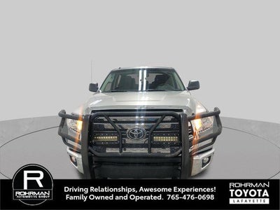 2017 Toyota 4X4 TUNDRA CREWMAX SR5 5.7L SR5