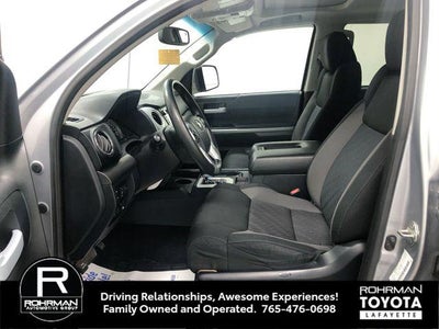 2017 Toyota 4X4 TUNDRA CREWMAX SR5 5.7L SR5