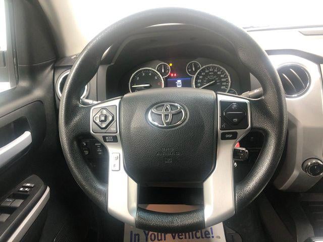 2017 Toyota 4X4 TUNDRA CREWMAX SR5 5.7L SR5