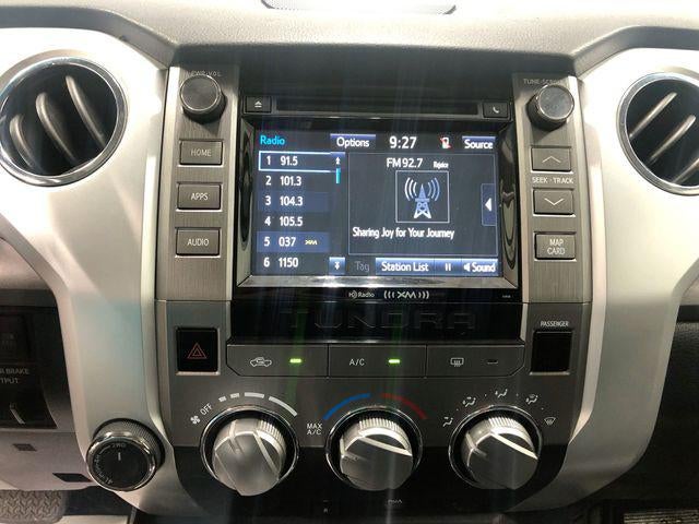 2017 Toyota 4X4 TUNDRA CREWMAX SR5 5.7L SR5