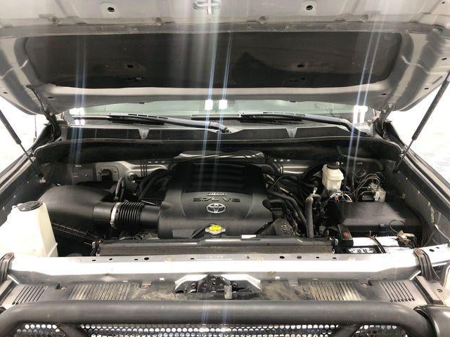 2017 Toyota 4X4 TUNDRA CREWMAX SR5 5.7L SR5