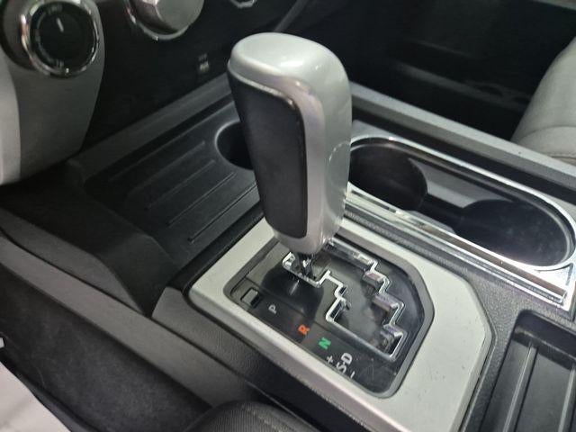 2015 Toyota TUNDRA 4X4 SR5 CrewMax