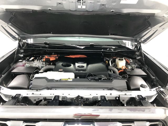 2024 Toyota Tundra i-FORCE MAX Platinum