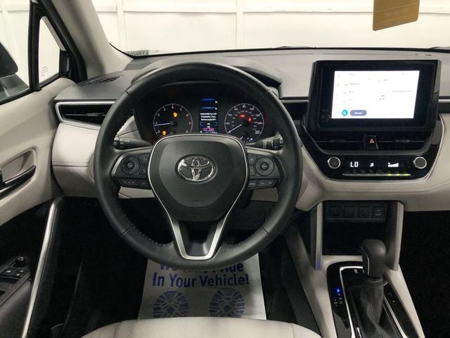 2023 Toyota Corolla Cross LE