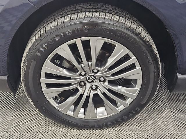 2022 Toyota Venza XLE