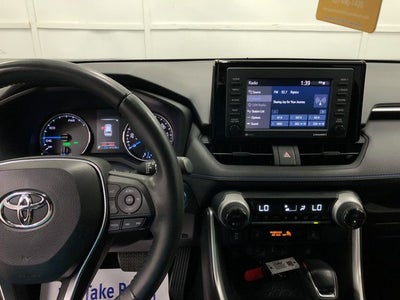 2022 Toyota RAV4 Hybrid SE