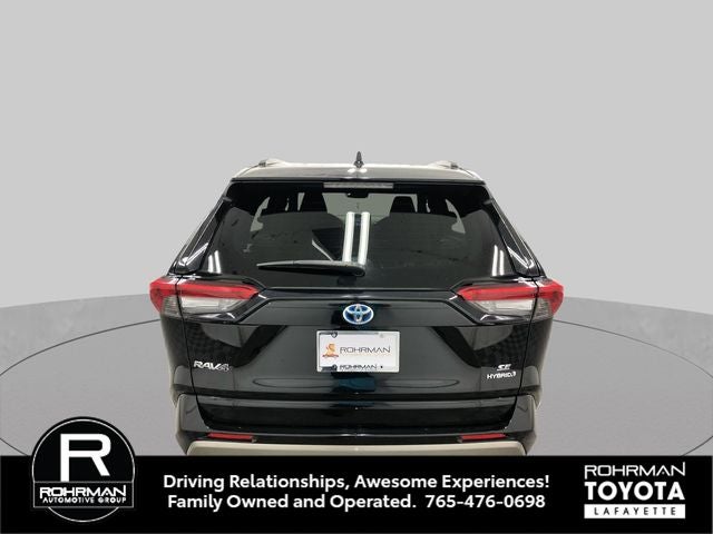2022 Toyota RAV4 Hybrid SE