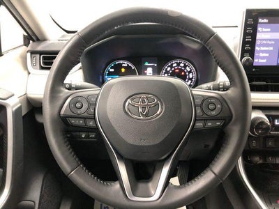 2022 Toyota RAV4 Hybrid XLE