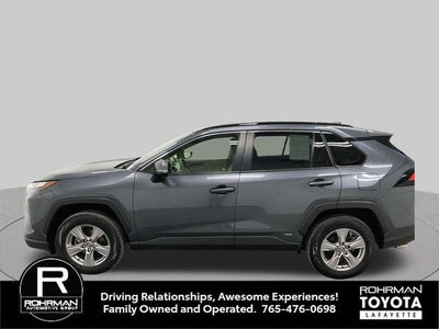 2022 Toyota RAV4 Hybrid XLE